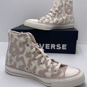 Converse Kids A10047F
CTAS HI
EGRET/FLUSH STONE/EGRET Sneakers